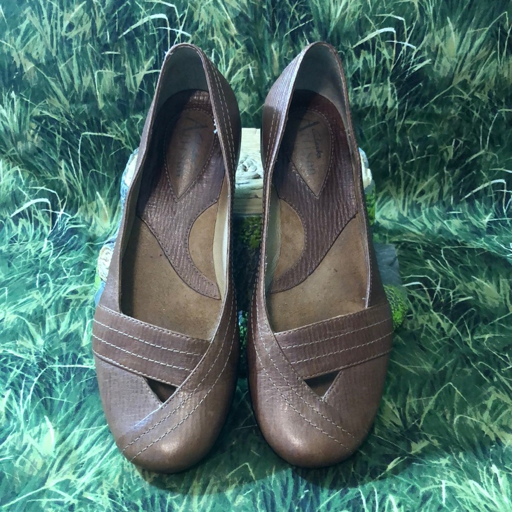 Women’s Clark’s Artisan Flats size 5 1/2